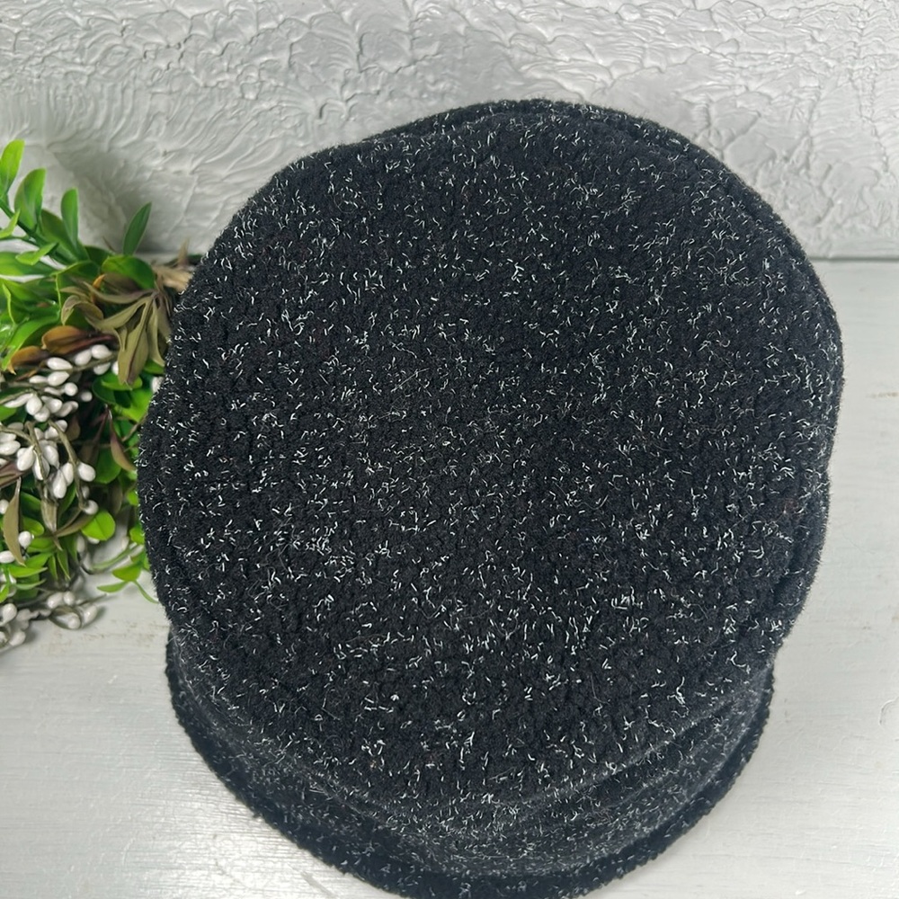 Black Textured Bucket Hat With White  Accents Retro Style Bucket hat - Picture 11 of 15